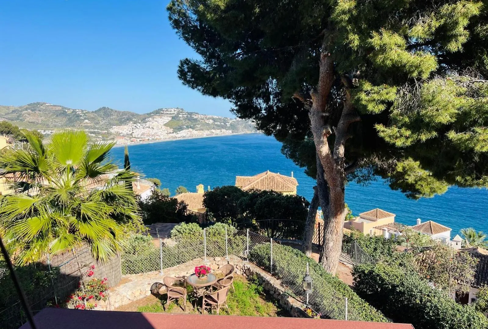 Vacation Home With Stunning Views Almunecar